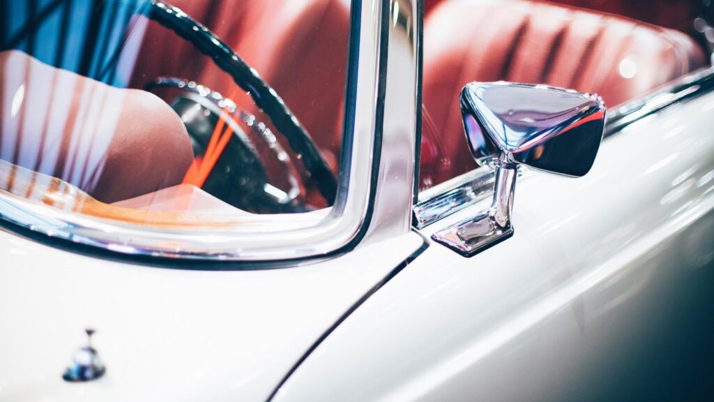 Akrylowy lakier samochodowy – czym się charakteryzuje i&nbsp;jak o&nbsp;niego dbać