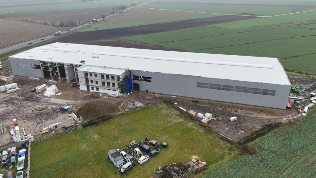 Realizacja w hali produkcyjno-magazynowej