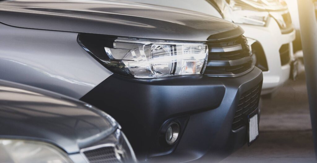 Jak przygotować auto na dłuższy postój – mycie, zabezpieczenie lakieru i&nbsp;wnętrza
